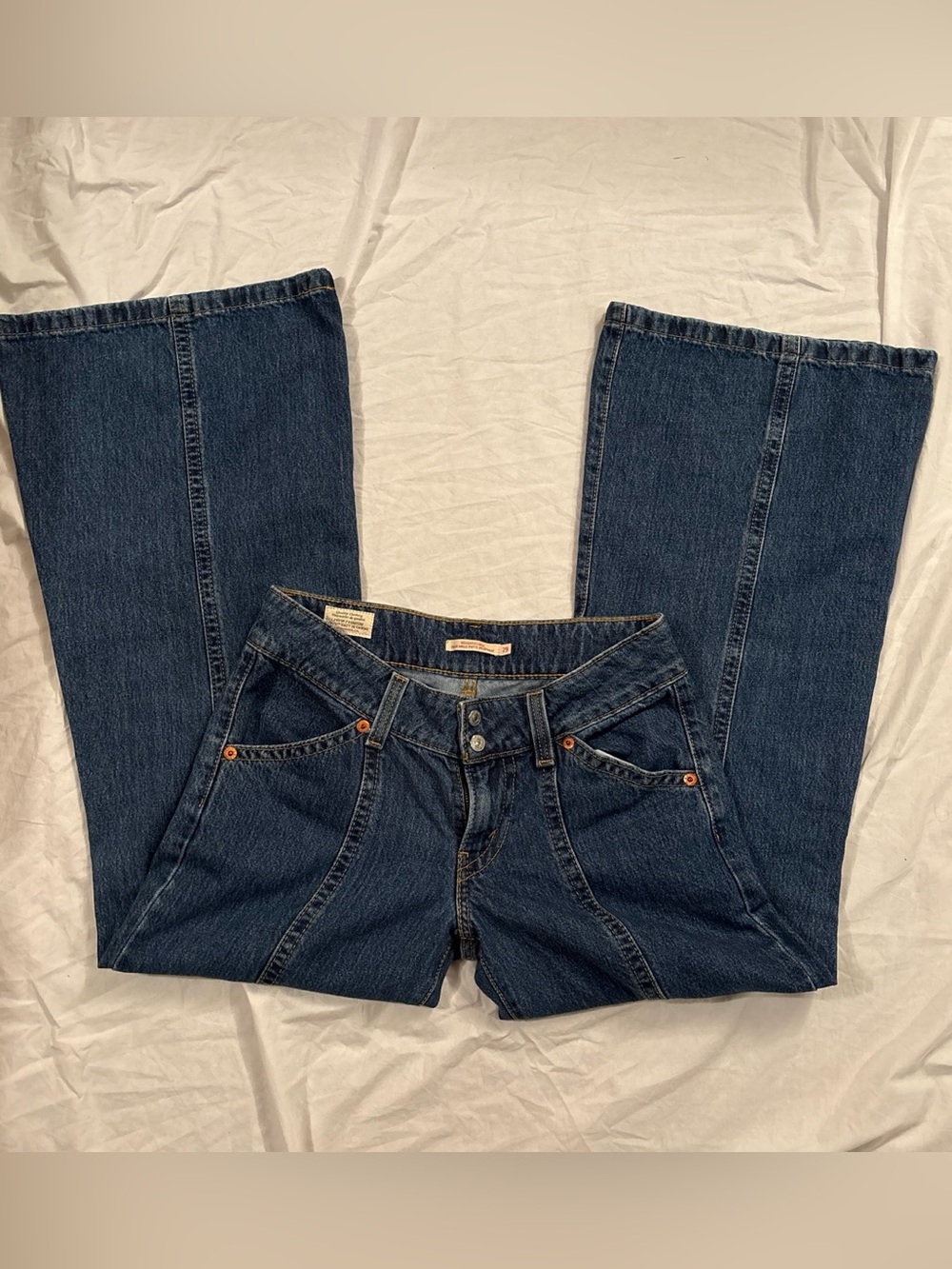 LEVI’S PREMIUM "Noughties Bell" bell bottom flare Jeans size 29